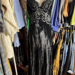 Farm Rio Black Velvet Slip Eyelet Dress M NWOT